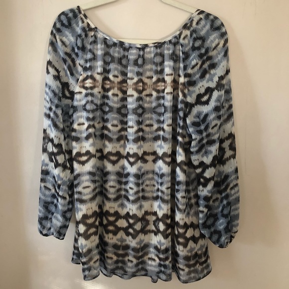 STUNNING BOSTON PROPER COLD SHOULDER BLOUSE - Picture 5 of 6
